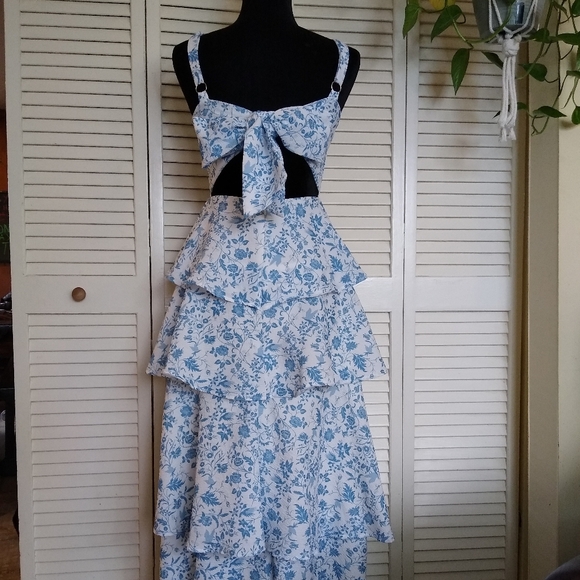 Selfie Leslie Blue Floral Peplum Ruffle Tiered Midi Dress Bow Back XS - Picture 3 of 11